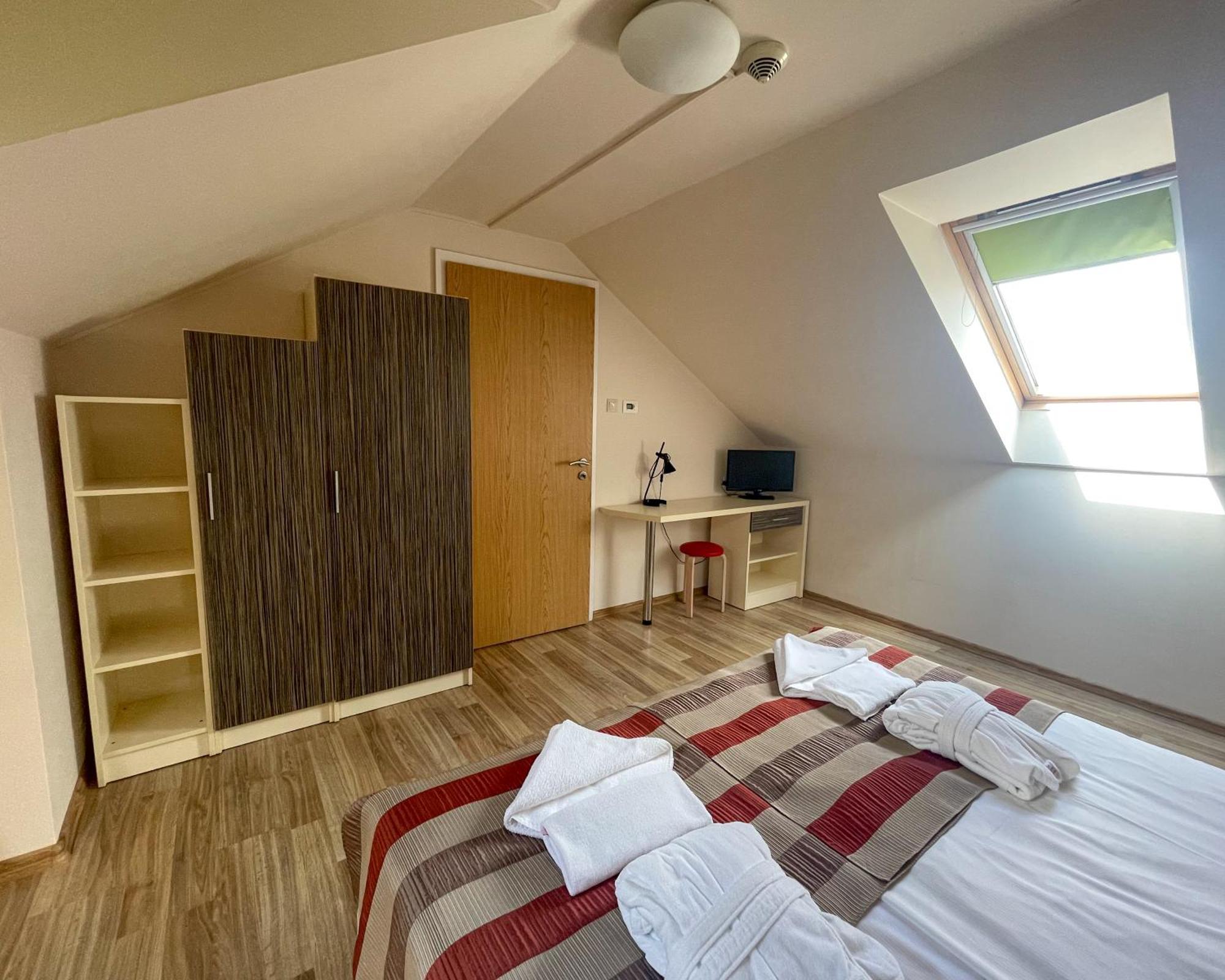 Harmonia Hotel Sárvár Pokoj fotografie