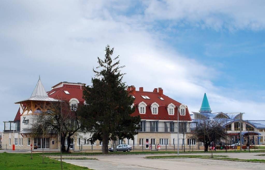 Harmonia Hotel Sárvár Exteriér fotografie